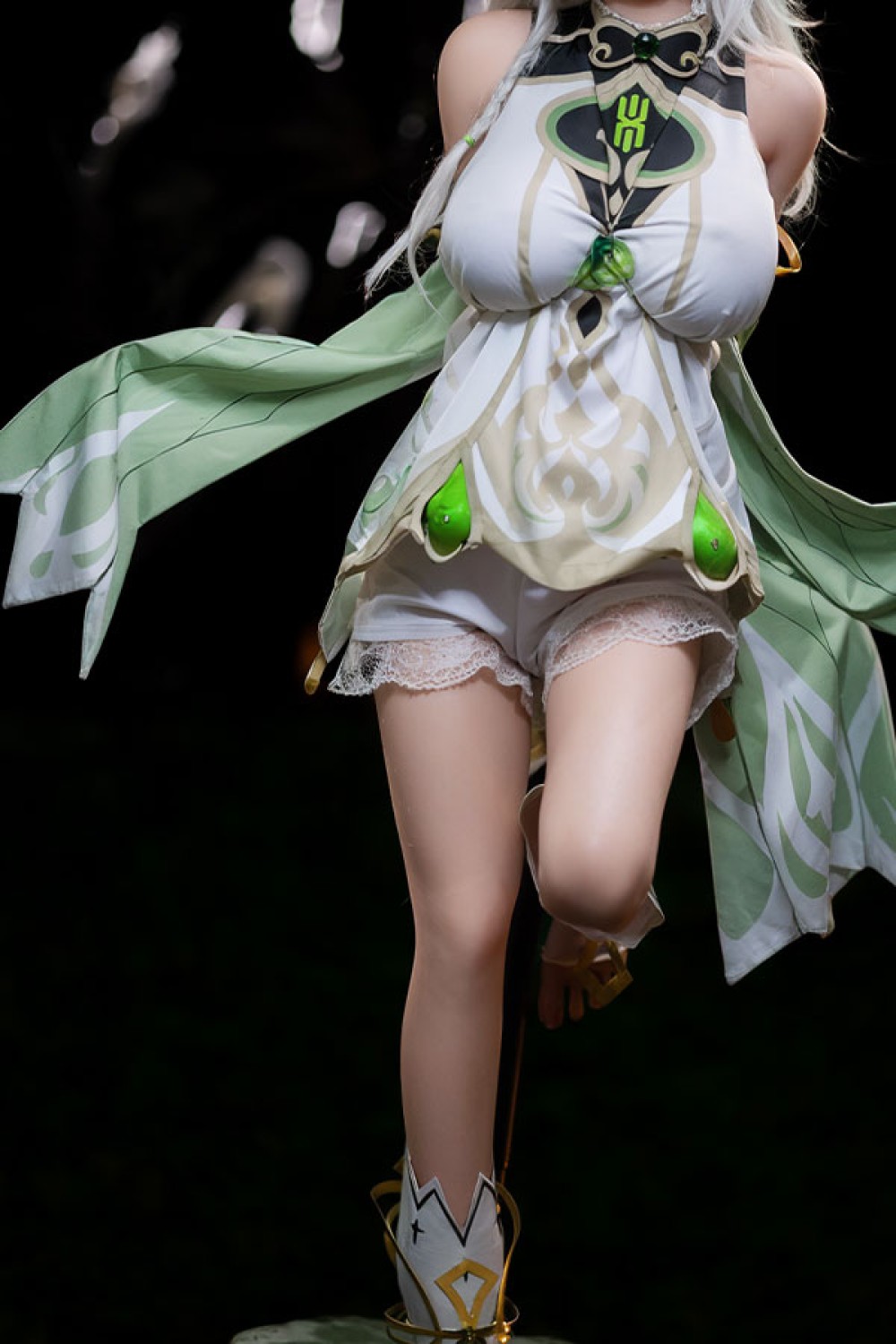 cosplay アニメ に服を着せる